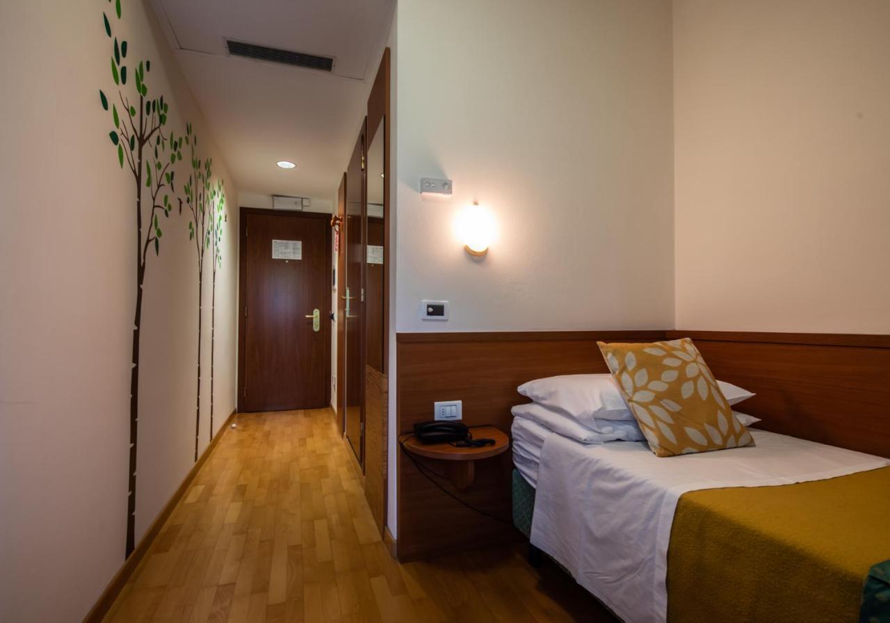Hotel Centro Benessere Gardel Arta Terme Eksteriør billede