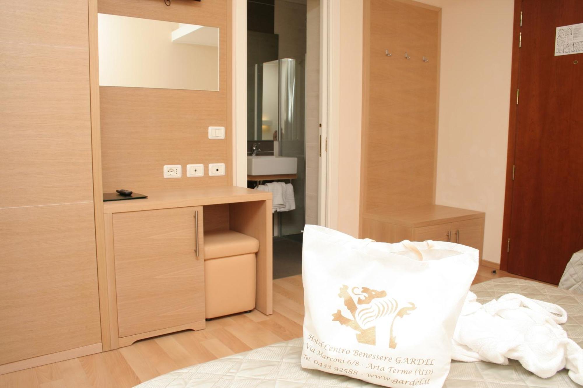 Hotel Centro Benessere Gardel Arta Terme Eksteriør billede