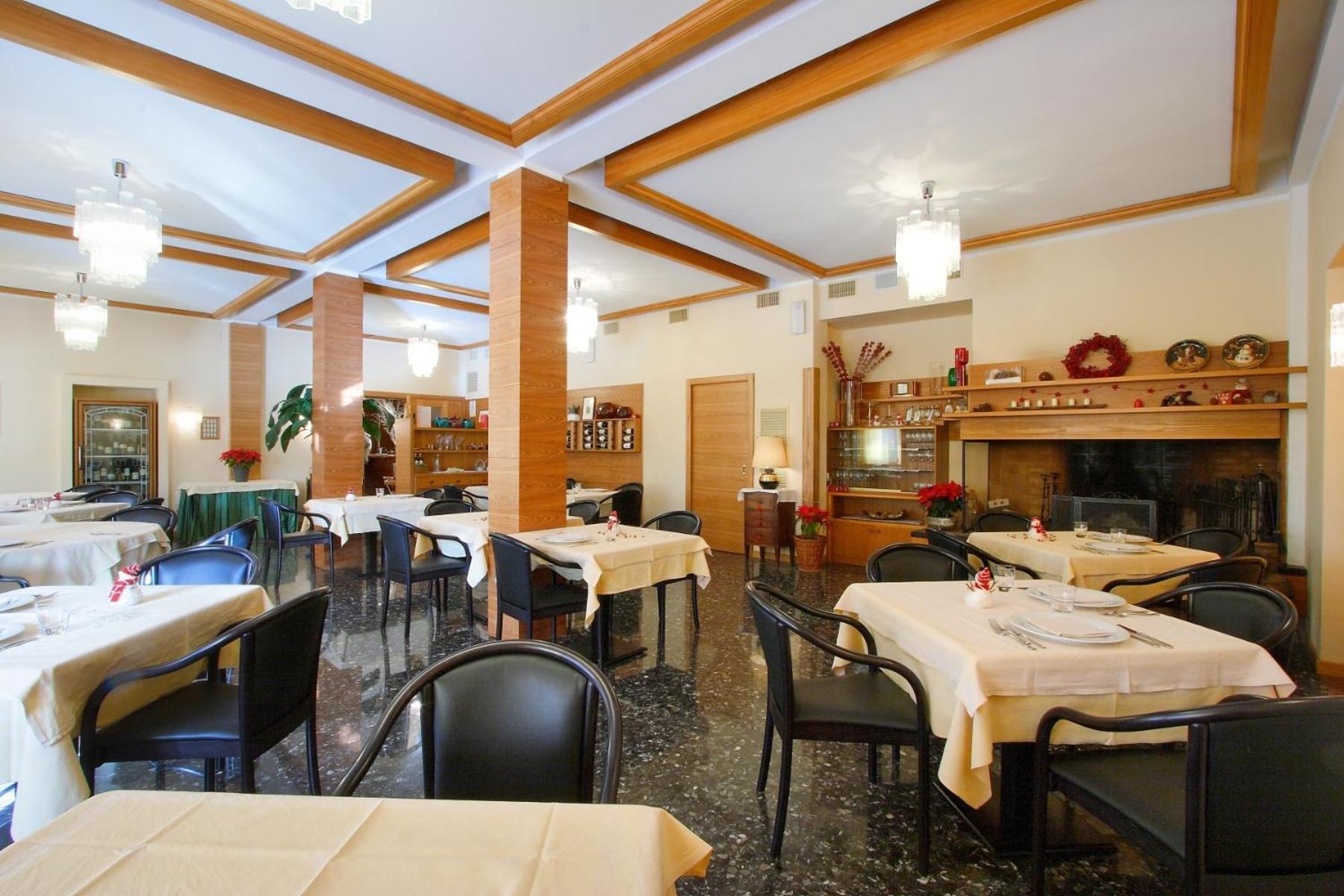 Hotel Centro Benessere Gardel Arta Terme Eksteriør billede