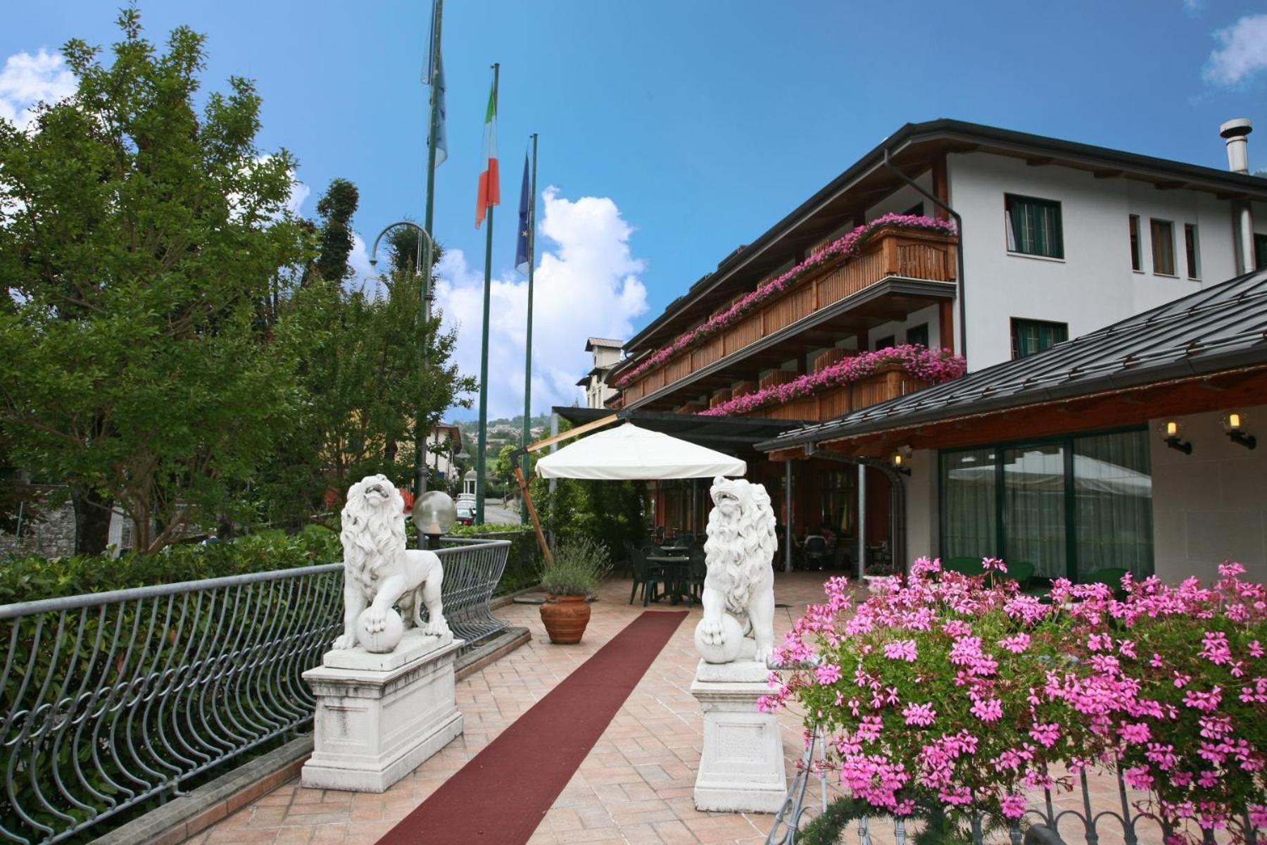 Hotel Centro Benessere Gardel Arta Terme Eksteriør billede
